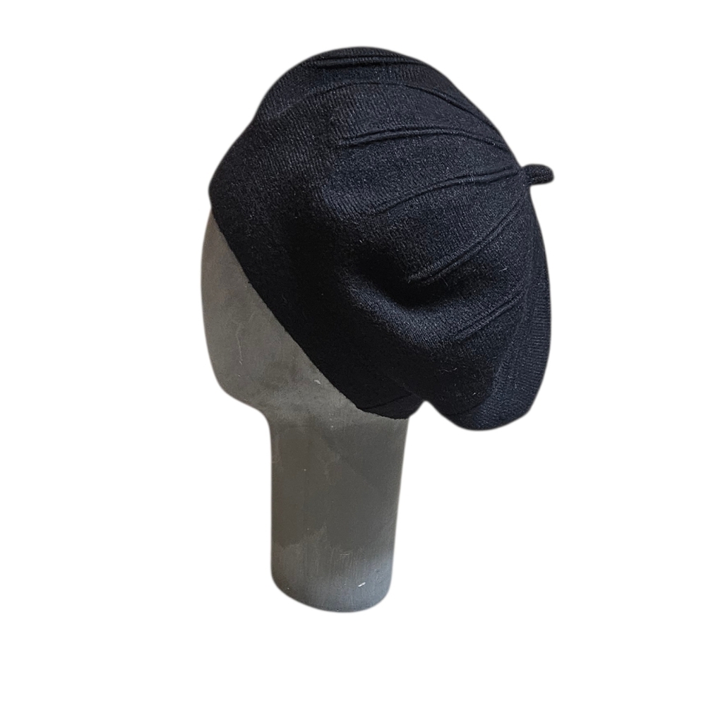 Vintage Black Knit Beret Classic French Wool-Feel Hat Timeless Parisian Style - Picture 4 of 6
